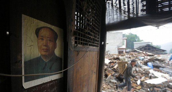 На юго-западе Китая произошло около четырех тысяч повторных подземных толчков 