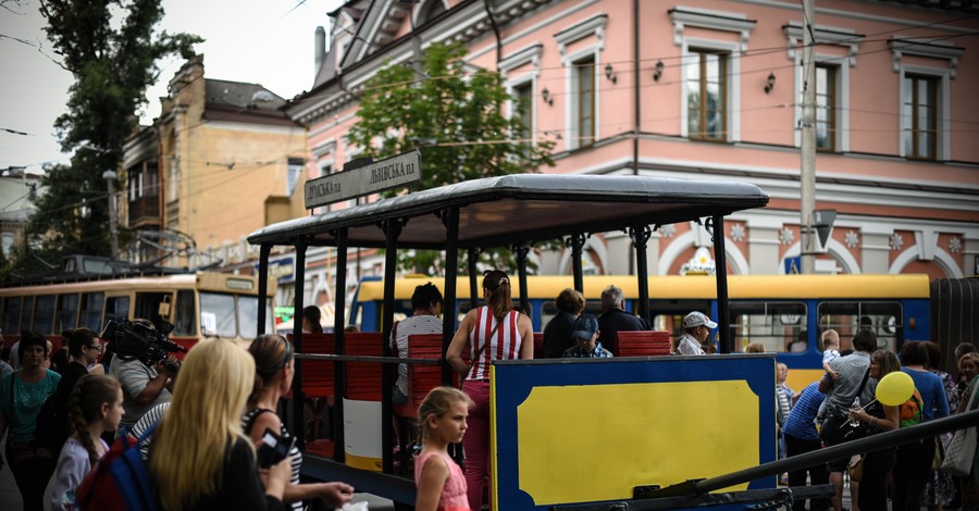 Выставка трамваев в Киеве