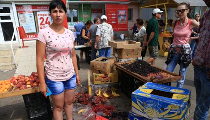В Одессе разгромили стихийный рынок