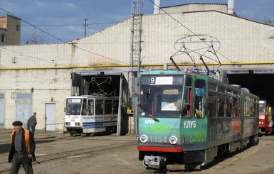 Во Львове нет денег: Ремонты дорог затягиваются, а с понедельника остановятся трамваи?