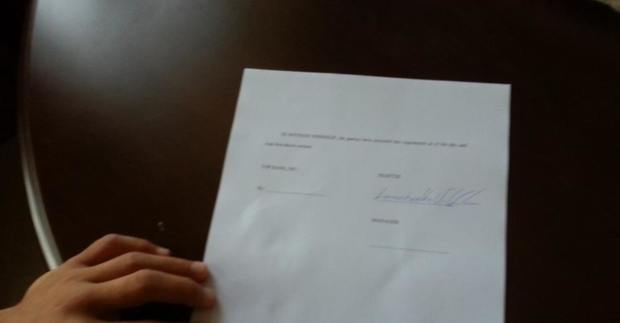 Ломаченко подписал профессиональный контракт и уезжает в Неваду