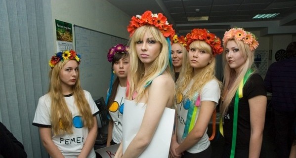 Милиция: активисток FEMEN вызывали на допрос лишь как свидетелей
