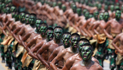 Индонезия празднует годовщину вооруженных сил
