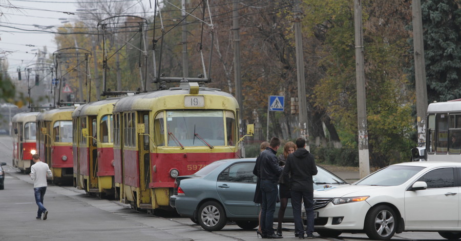 В Киеве парализован Подол из-за остановки трамваев