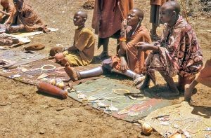 В Эфиопии живет племя, где мужчины мечтают о лишнем весе и пьют кровь