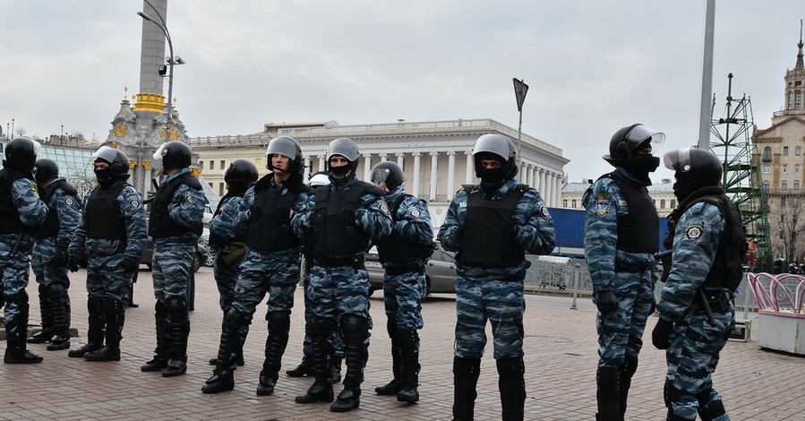 На Майдане Незалежности митингующих нет, только милиция и 