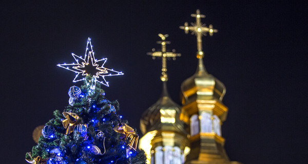 Виктор Янукович поздравит украинцев с Новым годом из Киево-Печерской Лавры 
