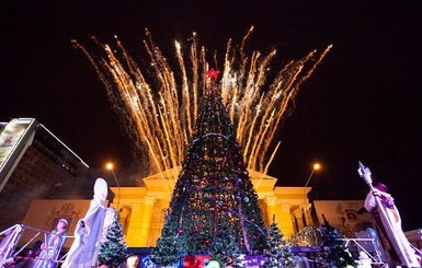 Москва, Баку и Ереван встретили Новый год
