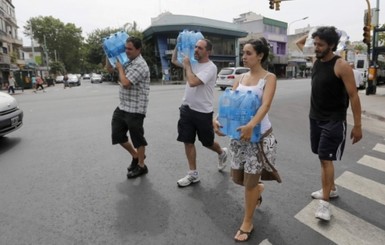 Жертвами аномальной жары в Аргентине под Новый год стали семь человек