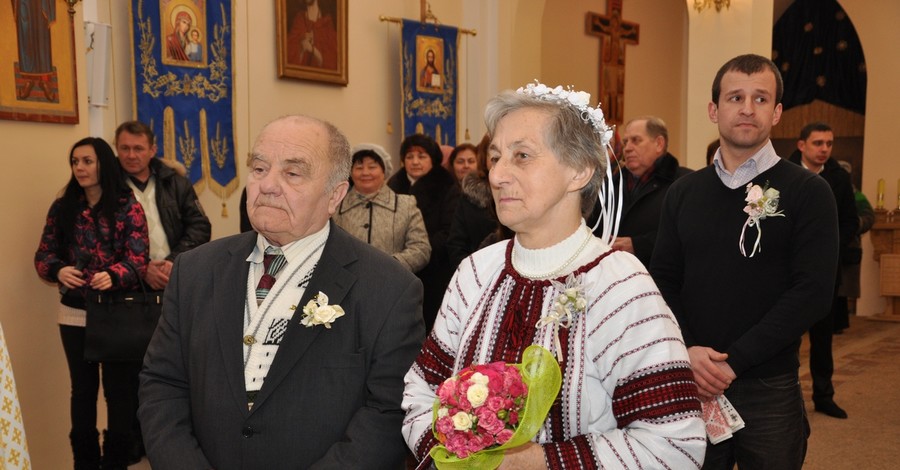 Львовские влюбленные поженились в 70 лет 