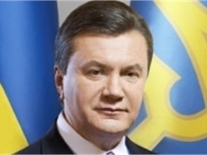 Янукович подписал скандальные законы о 