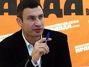 Клюев заявляет, что Кличко вышел из переговоров по урегулированию ситуации