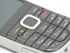Мобильные операторы приветствуют отмену законов от 16 января