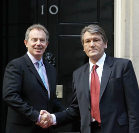 Почему Блэр не пустил Ющенко в Англию? 