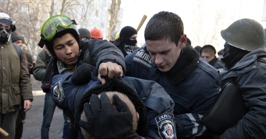 В стычках в центре Киева пострадали 47 милиционеров