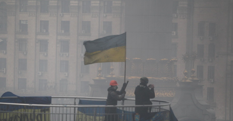 На Киев идут войска из Днепропетровска и Николаева