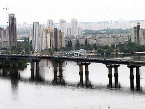 В Киеве перекрывают мосты?