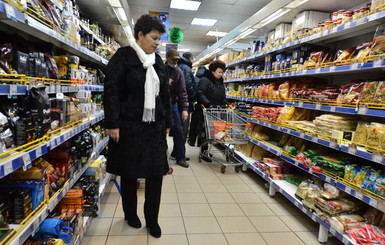 Сотрудники киевского супермаркета: 