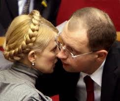 На должность премьера выдвигаются Тимошенко, Яценюк и Порошенко 