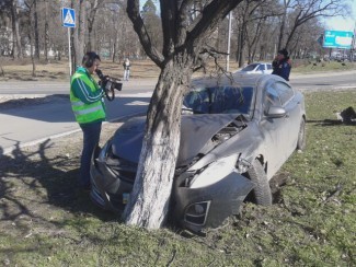 В Киеве водитель сбил мать с ребенком