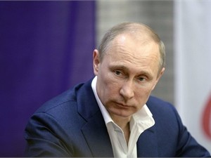 Путин уведомил Совет Федерации, Госдуму и правительство о желании Крыма войти в состав РФ