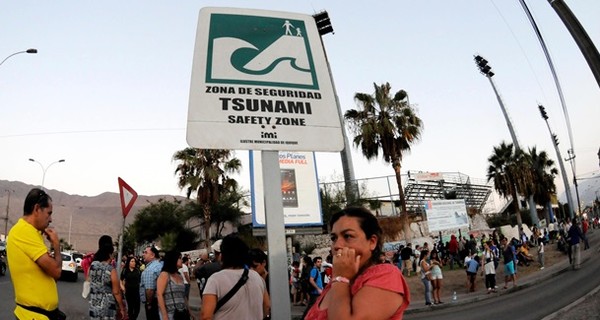 В Чили эвакуировали почти миллион человек из-за угрозы цунами