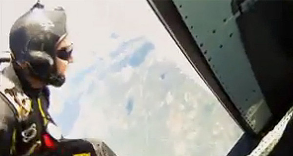 Норвежского парашютиста едва не сбил метеорит
