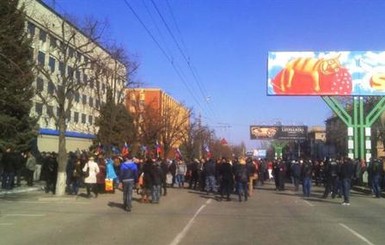 МВД:  Подъезды к Луганску перекрыты