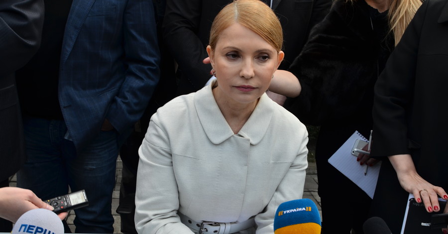 О чем расскажут кольца на большом пальце Тимошенко?