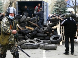 Аваков: По спецназу в Славянске открыли огонь на поражение