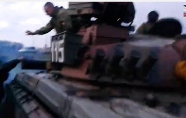 Возле Славянска самооборона отбилась от танка
