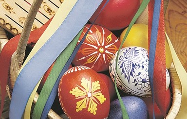 10 способов покрасить яйца к Пасхе