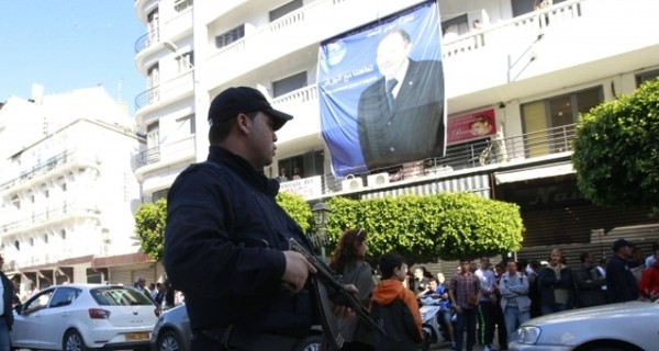 В Алжире выбирают президента