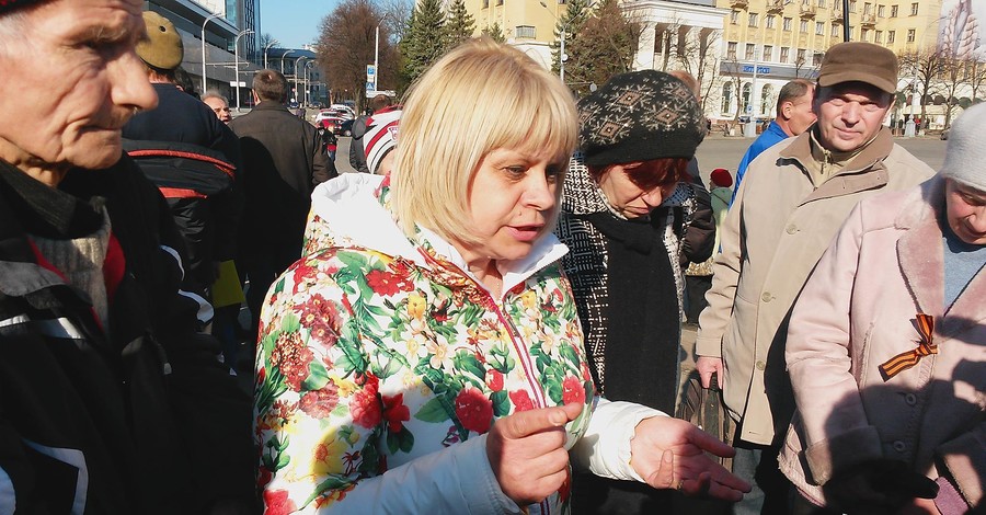 Врача, которая ногами пинала в Харькове майдановца, посадили под домашний арест