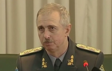 Министр обороны: Россия проводит учения в километре от нашей границы