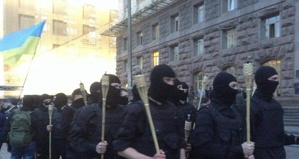 В столкновениях на Майдане пострадали представители Самообороны  