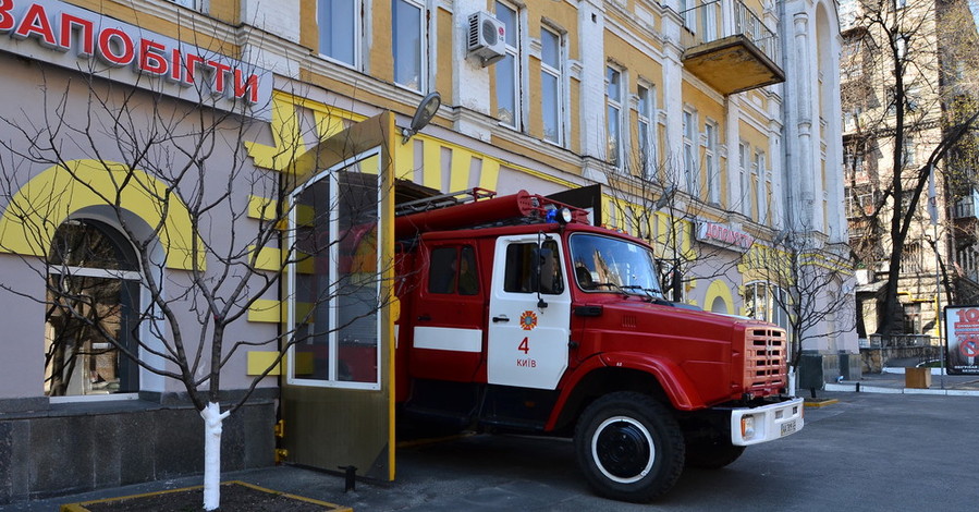 В Киеве неизвестные сожгли крутой 