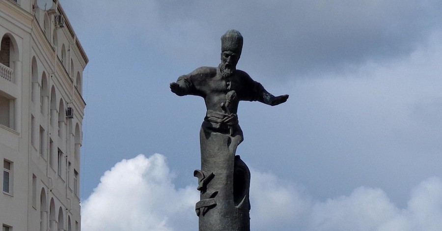 Памятник Сагайдачному из Севастополя установят в Харькове