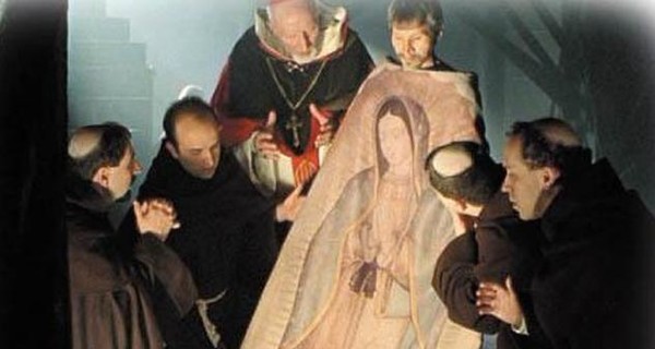 У Девы Марии на древнем полотне ученые нащупали пульс?