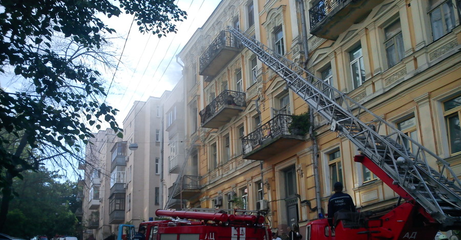 Возле Майдана Незалежности в Киеве произошел пожар