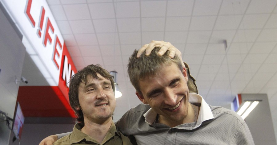 Освобождение журналистов LifeNews: секретные переговоры и спецрейс из Чечни