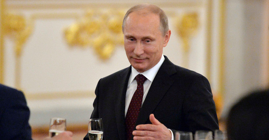 В Кремле еще не решили, будут ли поздравлять Порошенко