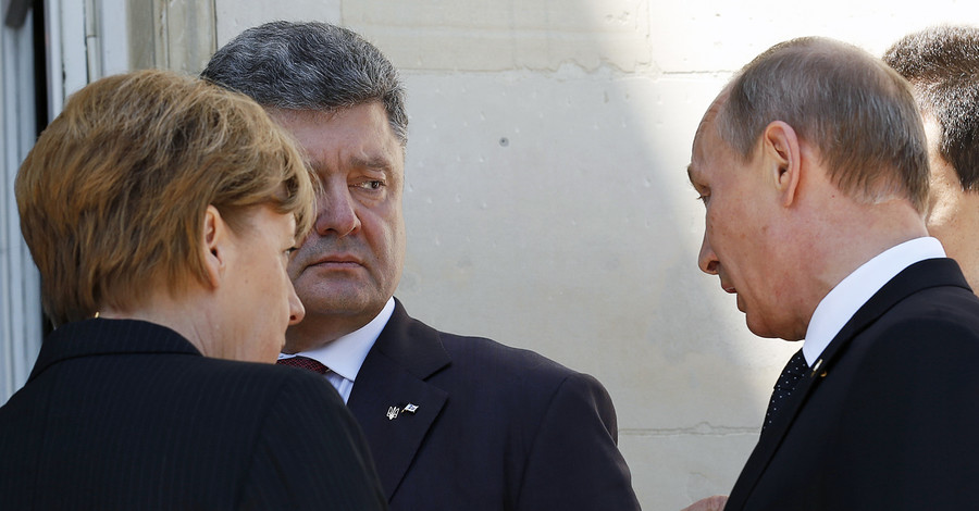Порошенко и Путин в Нормандии: фотографировались порознь, но общались