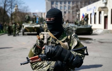 В Луганске ополченцы выгнали студентов из общежития ВНУ имени В.Даля 