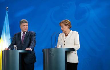Порошенко обратился к Меркель за помощью по усилению границы с Россией
