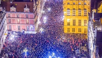 Жители Гданська вышли почтить память Павла Адамовича