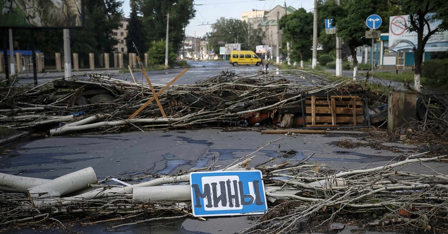 В Донецкой области сторонники ДНР минируют дороги и мосты
