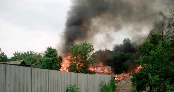 В Луганске продолжается минометный обстрел