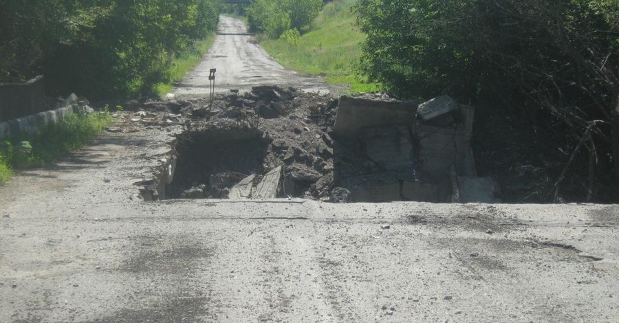 В Донецкой области взорвали два моста