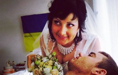 В военном госпитале Киева поженились бойцы АТО